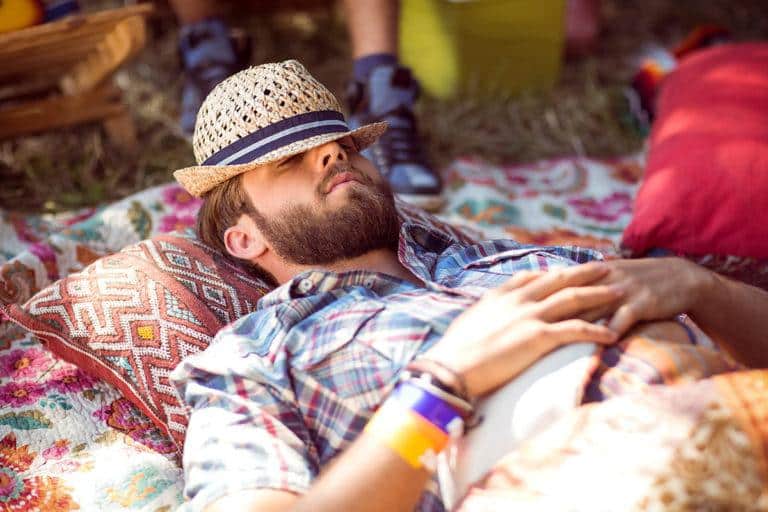 Micro sieste : bienfaits et comment s’y prendre Micro sieste : bienfaits et comment s'y prendre
